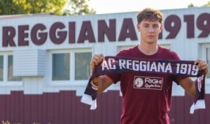 迪马：雷吉纳官宣签下21岁米兰小将博佐兰，合同期至2027年